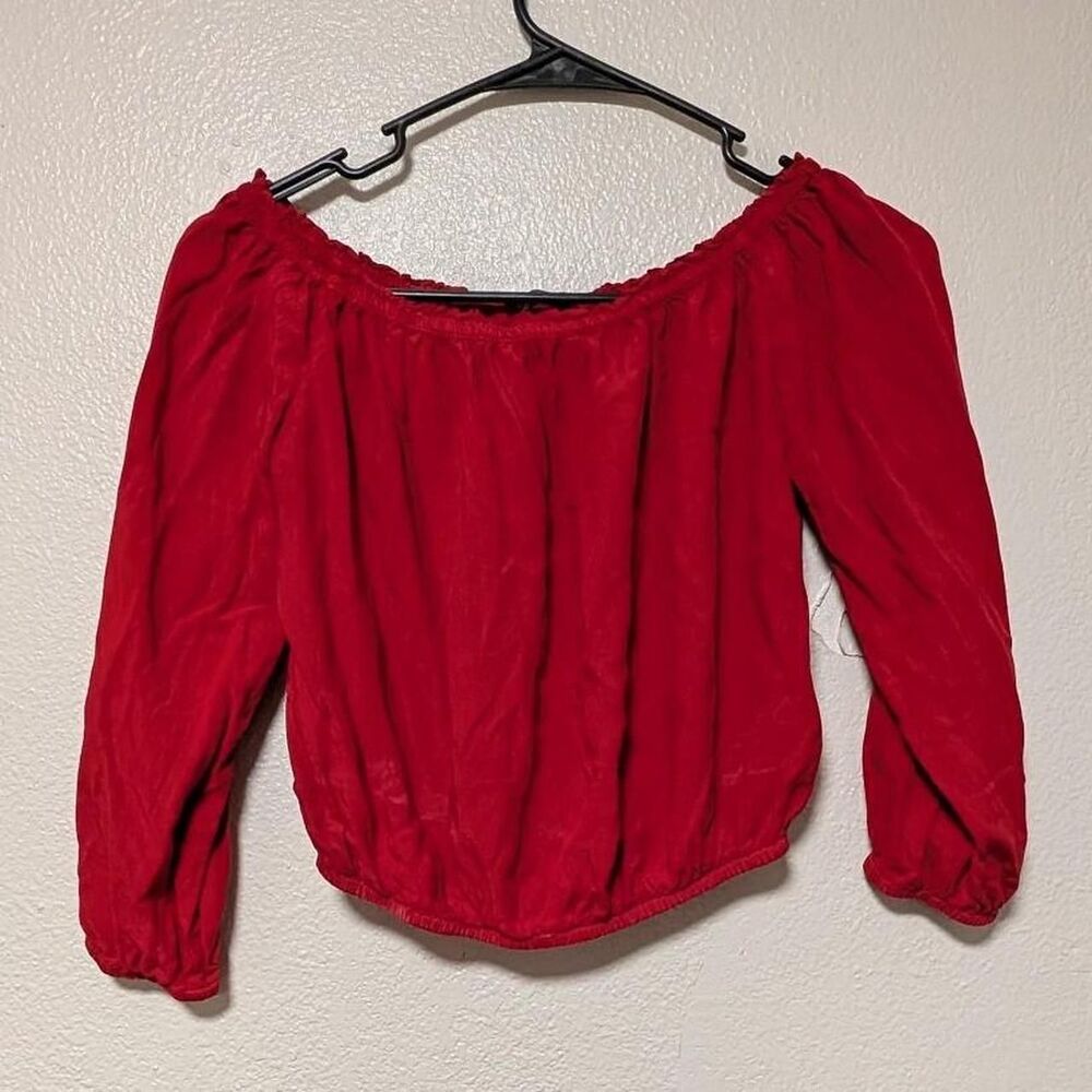 Brandy-melville Women's Red Blouse